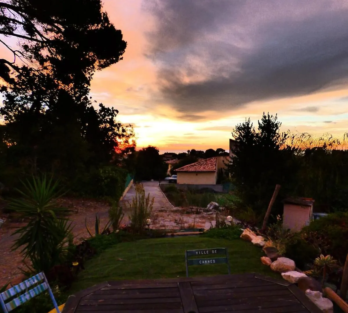 Flat With Sea View Apartment Antibes France
