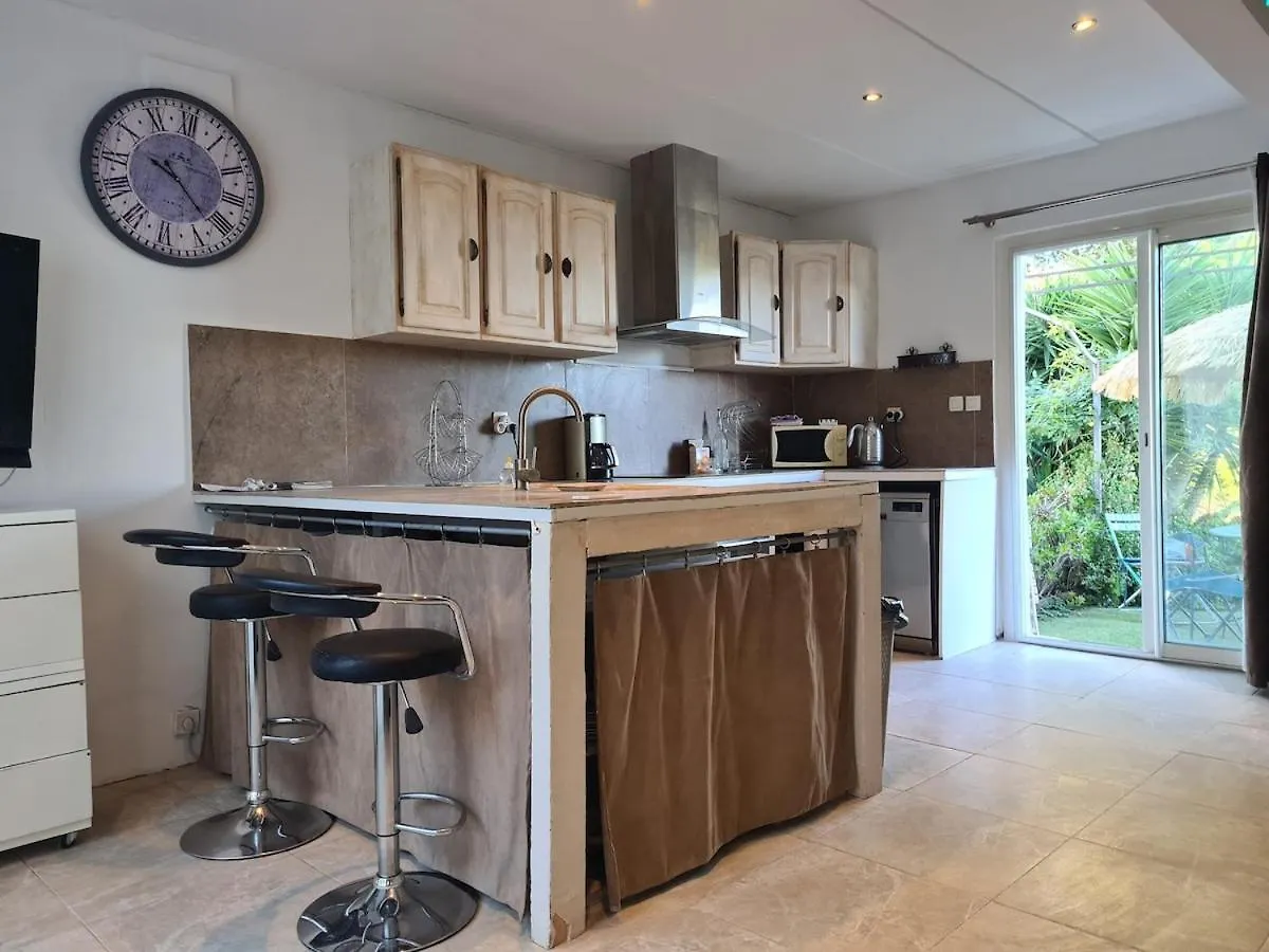 Flat With Sea View Apartment Antibes 0*,