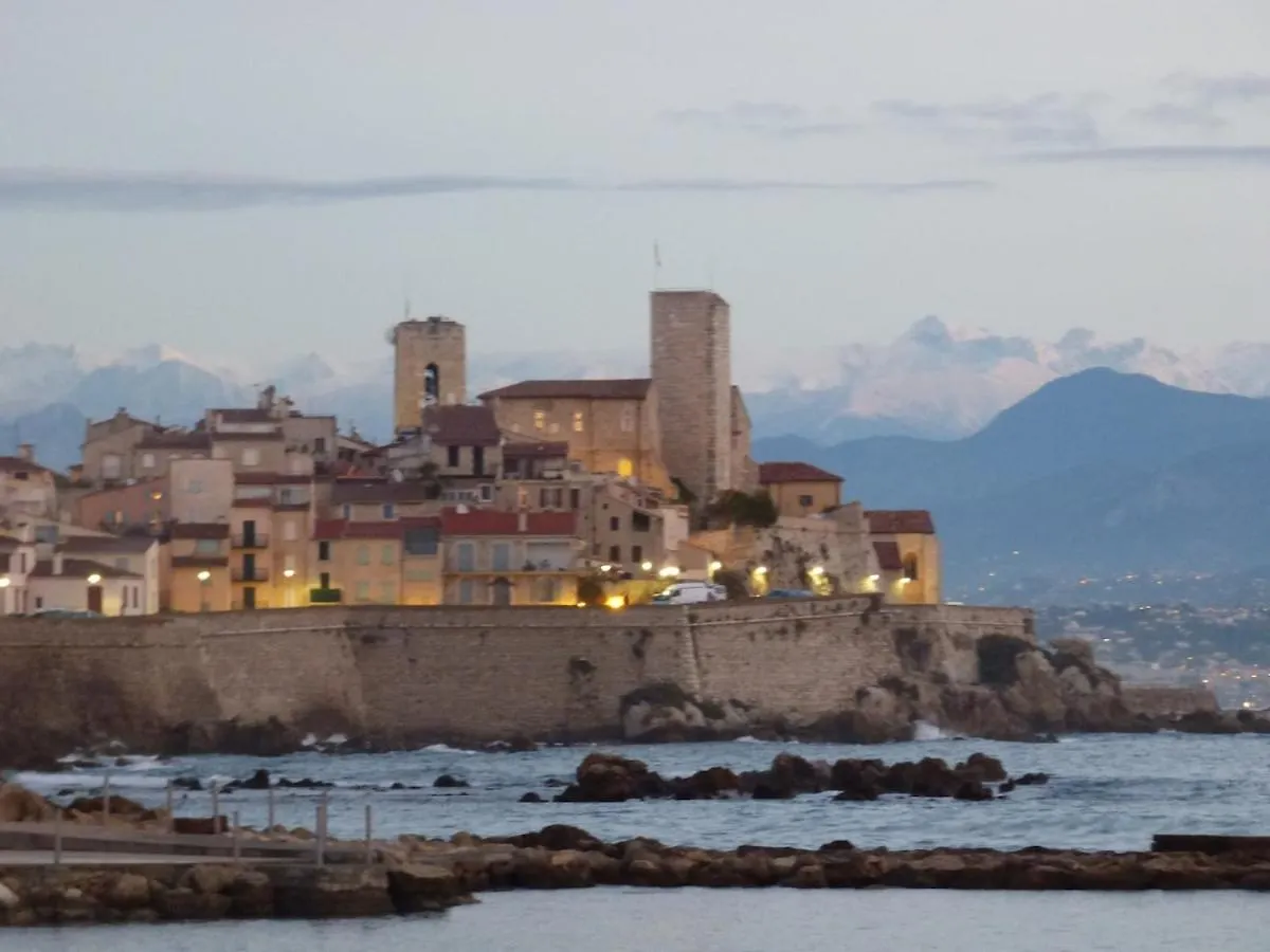 Flat With Sea View Apartment Antibes